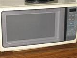 Sanyo microwave oven