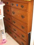 Maple chest of drawers with 10 drawers