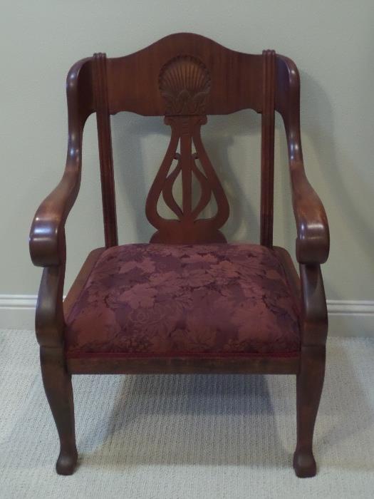 antique chair execepional condition 