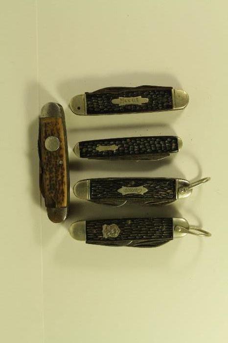 Scout pocket knives