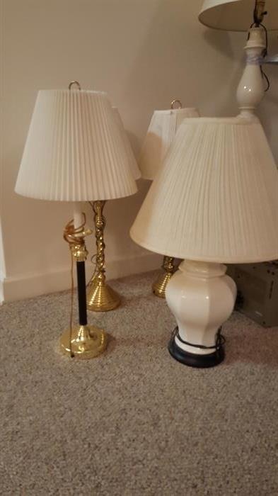 Lamps, and more lamps. Pair of.matching ceramic lamps,.pair of matching brass lamps,.and more lamps.