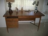PAUL McCOBB MID-CENTURY TEAK DESK