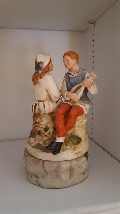 Elegant,Vintage,porcelain,music box. "Romeo and Juliet" measures 7 1/2"