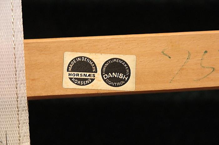 Horsnaes label on bed slats