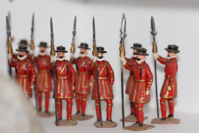 HUGE collection of TRADITION Limited Edition toy soldiers - Soldiers of Great Britain -