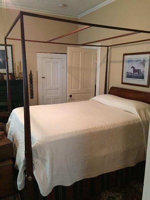 Four poster canopy bed (queen size)