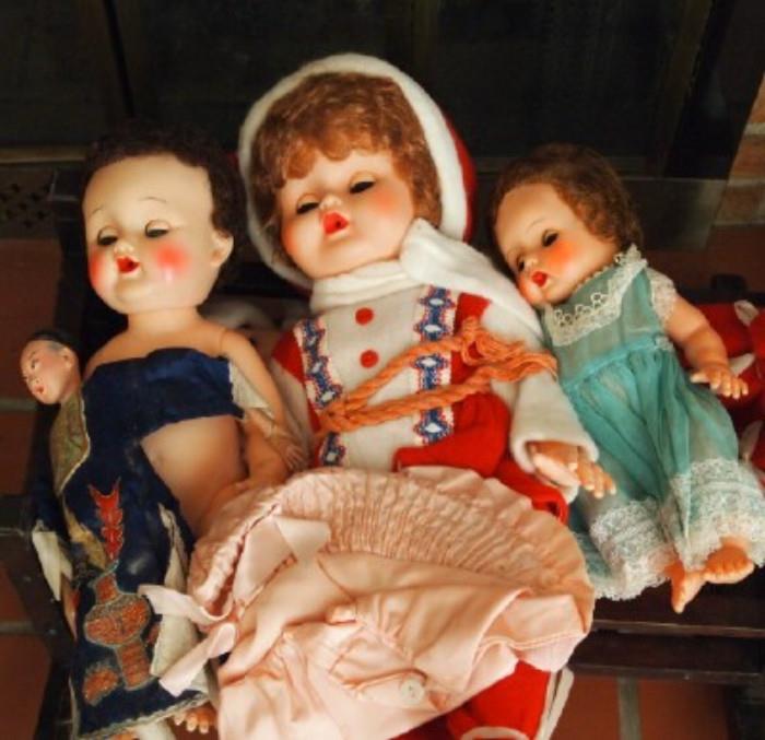 Dolls 