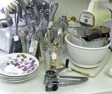 Mixmaster & kitchen gadgets