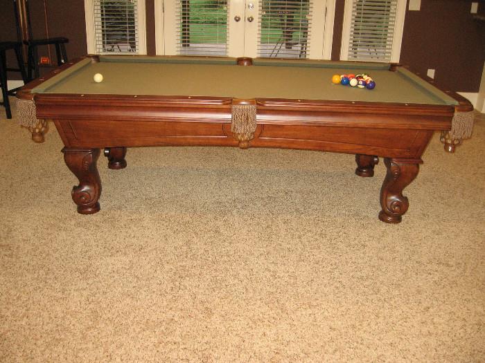 BERINGER POOL TABLE-NEEDS TO BE PROFESSIONALLY MOVED