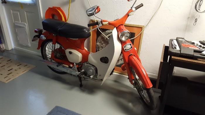 1960's Honda50, c100. Some minor damage but only a bit over 2000 miles! How about that groovy orange color....