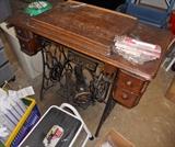 Old Singer sewing machine and original case