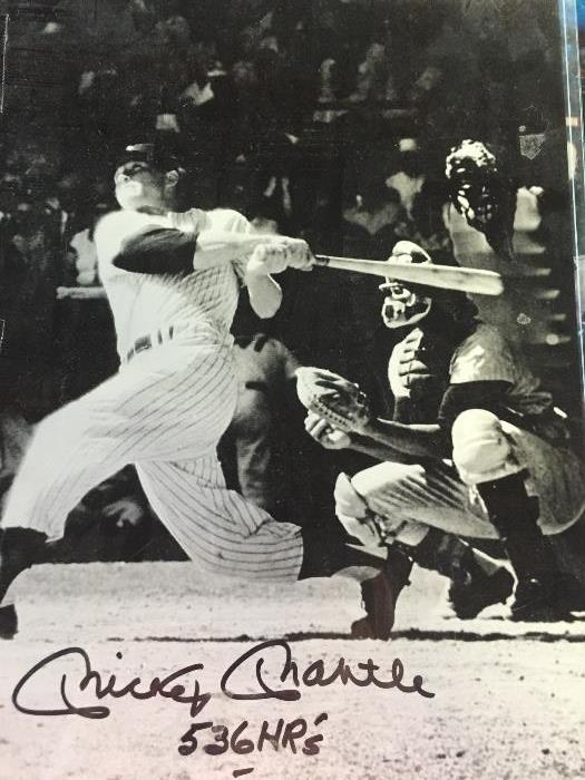 Mickey Mantle autographed  11X14 black-and-white photo 536 HR'S