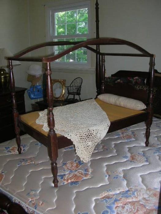 Child's toy canopy bed