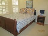 QUEEN SIZE SLEIGH BED