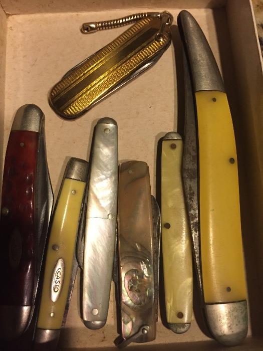 Case knives and other collectible knives