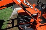 Kubota BX 2200 Tractor 4 Wheel Drive, Power Steering with Kubota LA211 Hydraulic Loader