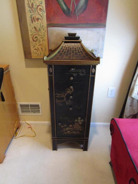 FINE ASIAN STYLE JEWELRY CHEST