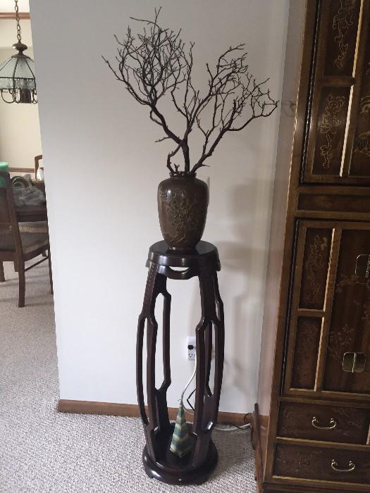 GORGEOUS CARVED WOOD STAND WITH ORIENTAL VASE AND BRANCHES