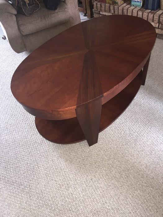 OVAL COFFEE TABLE ( LIFTS UP)