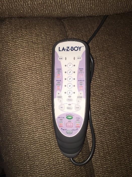 LAZY-BOY ELECTRIC RECLINER ( WORKS GREAT)