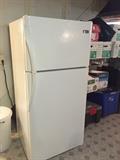 FRIGIDAIRE REFRIGERATOR
