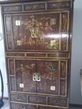 ASIAN MOTIF HAND-PAINTED DREXEL HERITAGE TALL ARMOIR BAR / ENTERTAINMENT CENTER