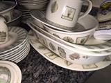 PFALTZGRAFF NATUREWOOD CHINA / COMPLETE SET