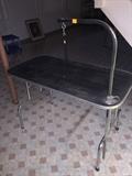 PET GROOMING TABLE