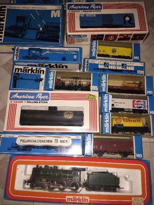 1960S AMERICAN FLYER MODEL RAILROAD TRAINS / MARKLIN MODEL RAILROAD TRAINS