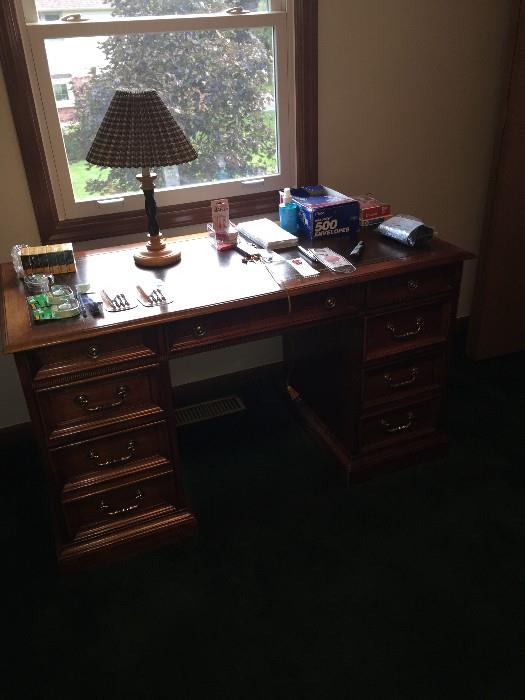 NATIONAL MT. AIRY WOODEN DESK WITH LEATHER TOP