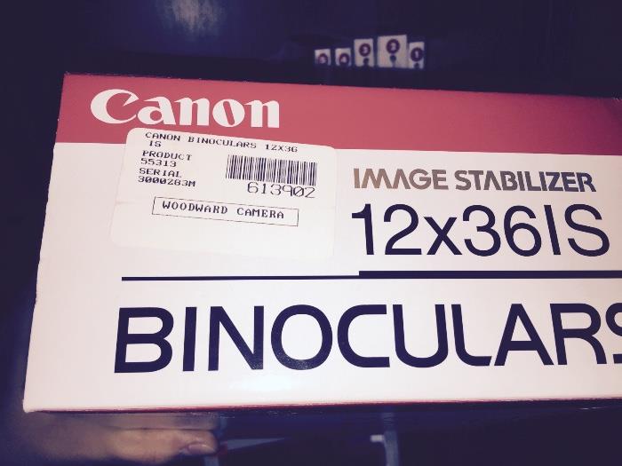 CANON IMAGE STABILIZER BINOCULARS 12x36IS
