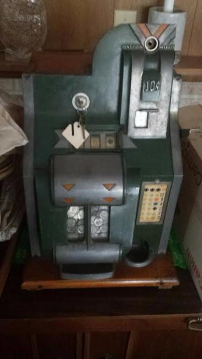 Mills Dime Slot Machine