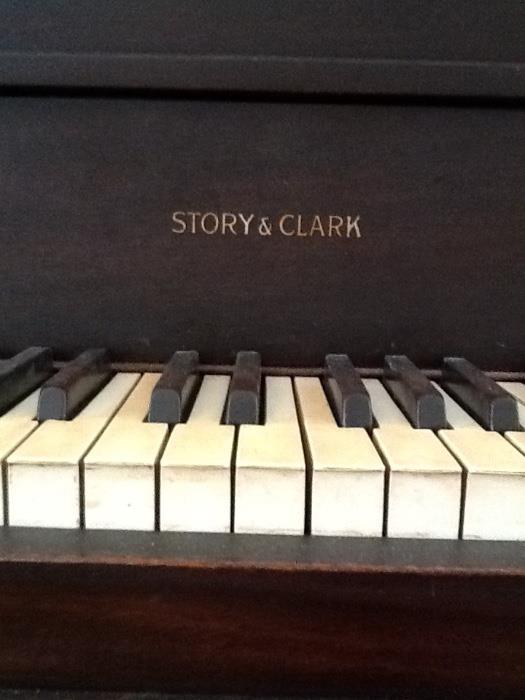 Baby grand - Story and Clark