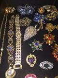 CRYSTAL AND RHINESTONE COSTUME JEWELRY
