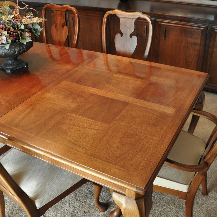 Detail on the Thomasville dining set - table is 44" wide and extends to 108" with 2 19.5" leaves
