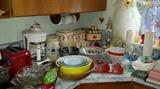 Vintage Pyrex and other kitchen items