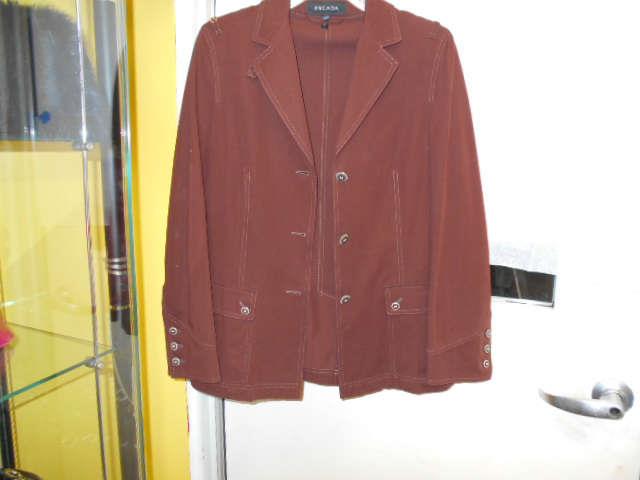 BROWN ESCADA   HAS BEEN ALTERED AND WILL FIT A SIZE 7/8   NEW WITHOUT TAGS   RETAIL 900 AND YOU CAN DRESS TO THE NINE FOR 125.00