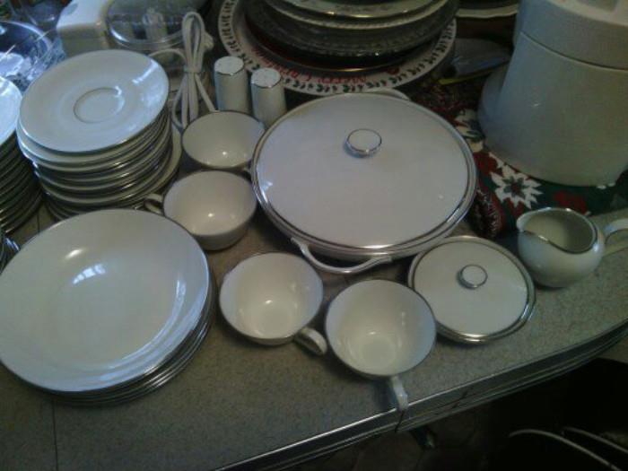 Sets of china marked H&G SELB Bavaria Germany Heinrich are pretty pricey on the internets so count the pieces and be prepared for a good deal