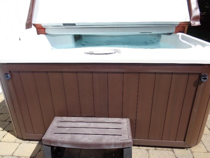 Sundance Hot tub