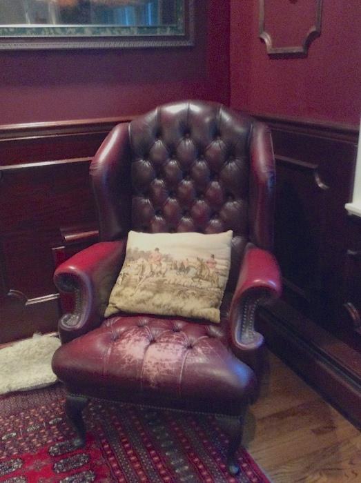 A well worn leather chair to read a book in <3