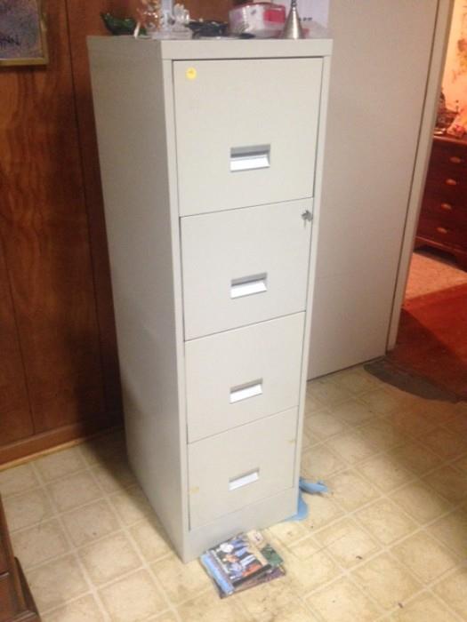 4 drawer file cabinet $20.00