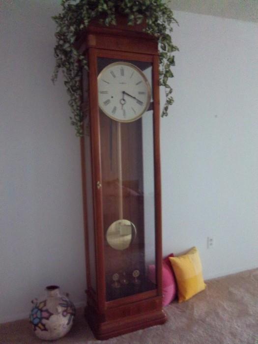 Handsome HOWARD MILLER clock
