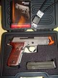 Sig Sauer P 229 ( new never used )