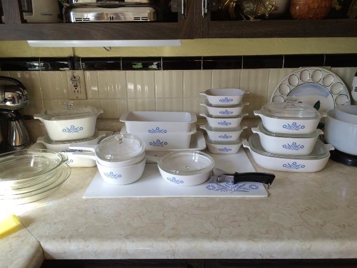Vintage Corning Ware (Cornflower)