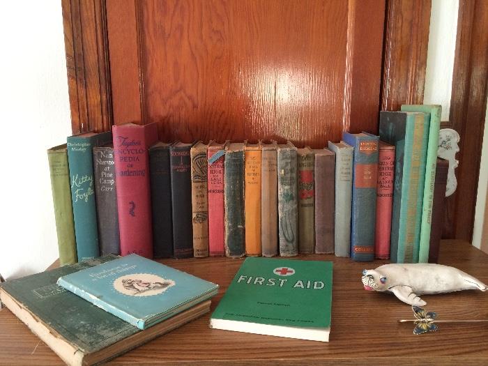 Vintage Books & More