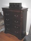 Bedroom set chest