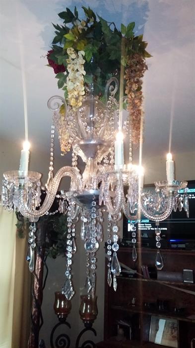 What can I say about this beautiful three feet long 3 feet wide glass chandelier, I know, it would look beautiful in your dining room table or your foyer as you're walking in to your beautiful home, This piece is for sure to make a grand statement.

I brought it for 1800.00
Selling it for

$400.00