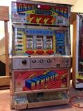 Benhur Slot Machine