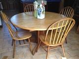 Round to Oval American Oak Table with 6 Windsor Style Chairs, Hand Painted Ceramics