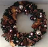 Seasonal & Holiday Entertaining Decor